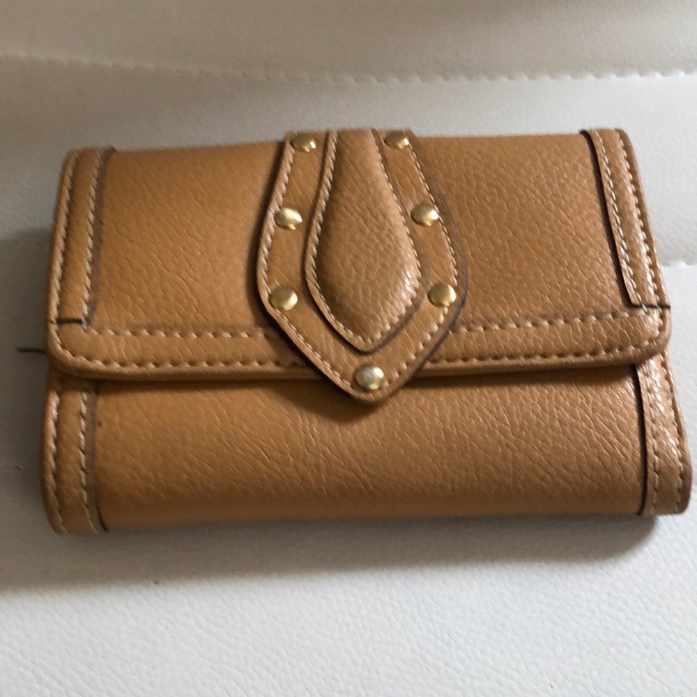 Tan colored wallet Jenn Lopez collection